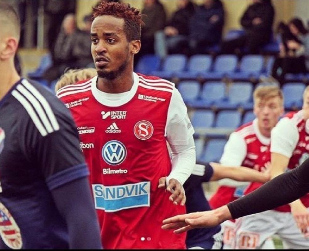 Rwanda international Yannick Mukunzi has signed a one-year contract extension with Swedish second tier side Sanviken IF-File