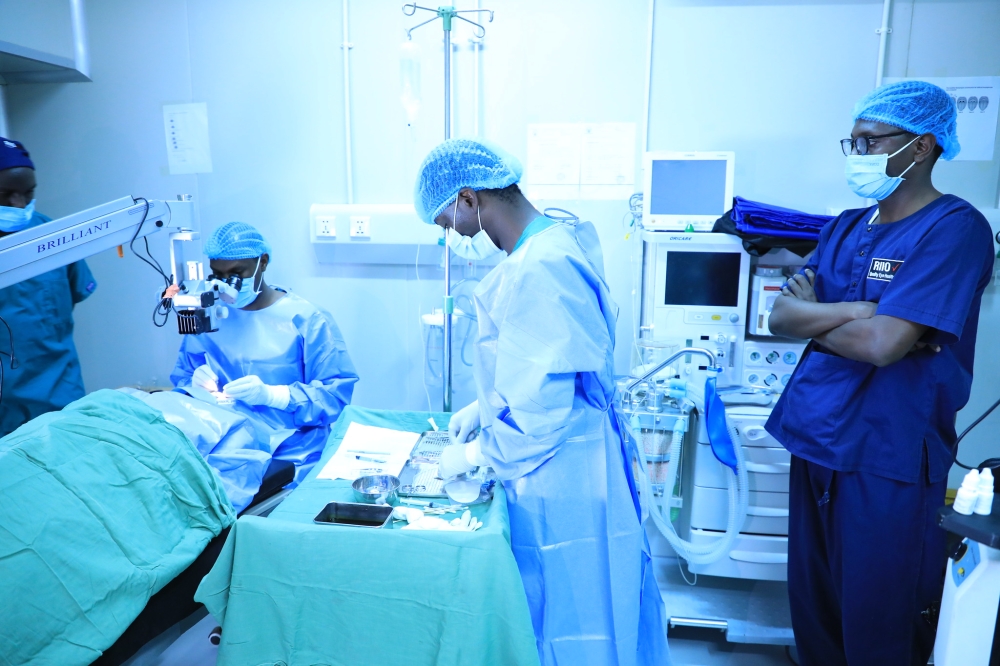 Medics during an operation at Masaka Hospital in Kigali. Photo by Craish Bahizi