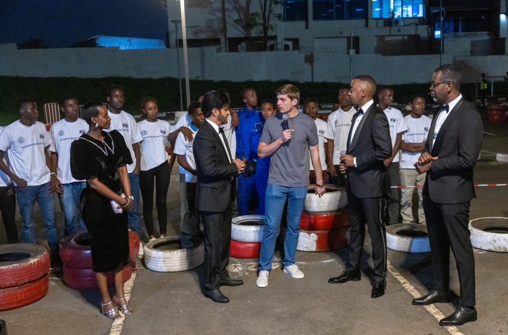 Verstappen interacts with FIA president Mohammed Ben Sulayem during his community service in Kigali-Olivier Mugwiza