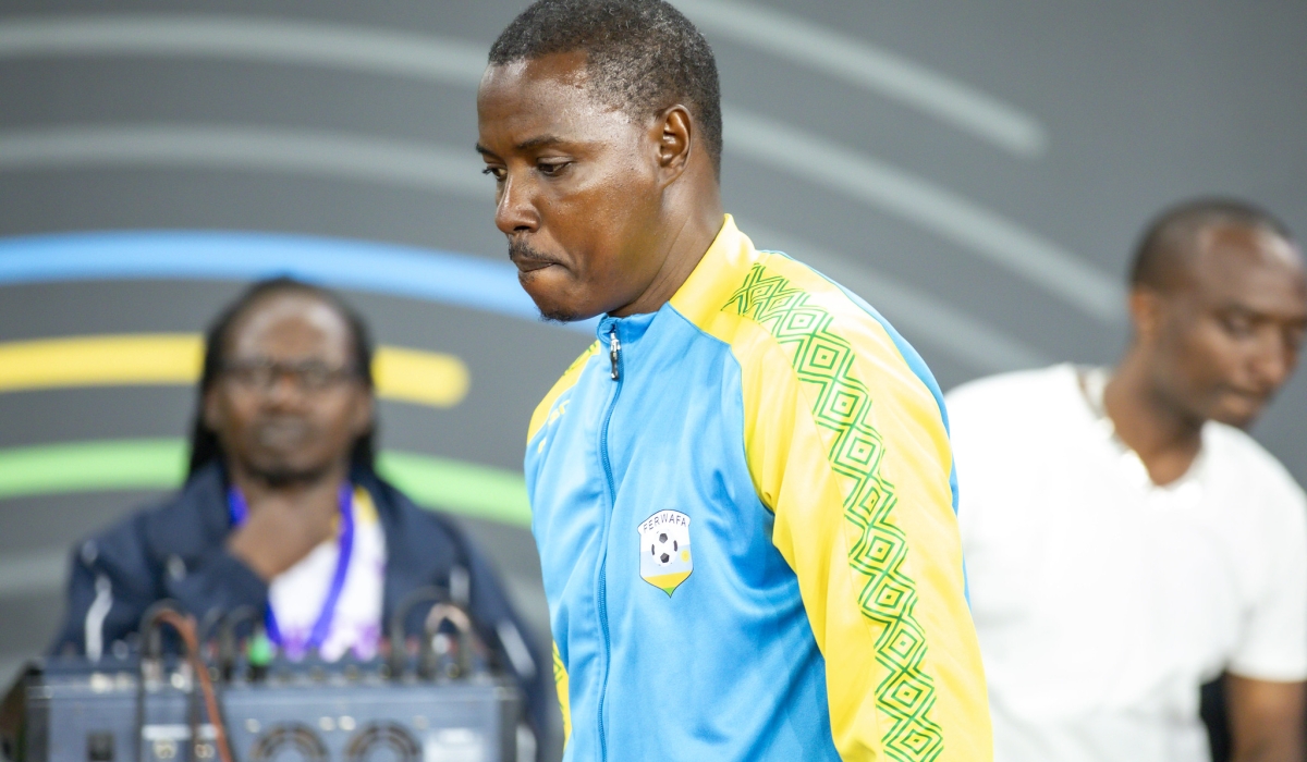 Amavubi coach Jimmy Mulisa looks disappointed after playing a 2-1 scond leg match against South Sudan at Amahoro Stadium. Photos by Emmanuel Dushimimana