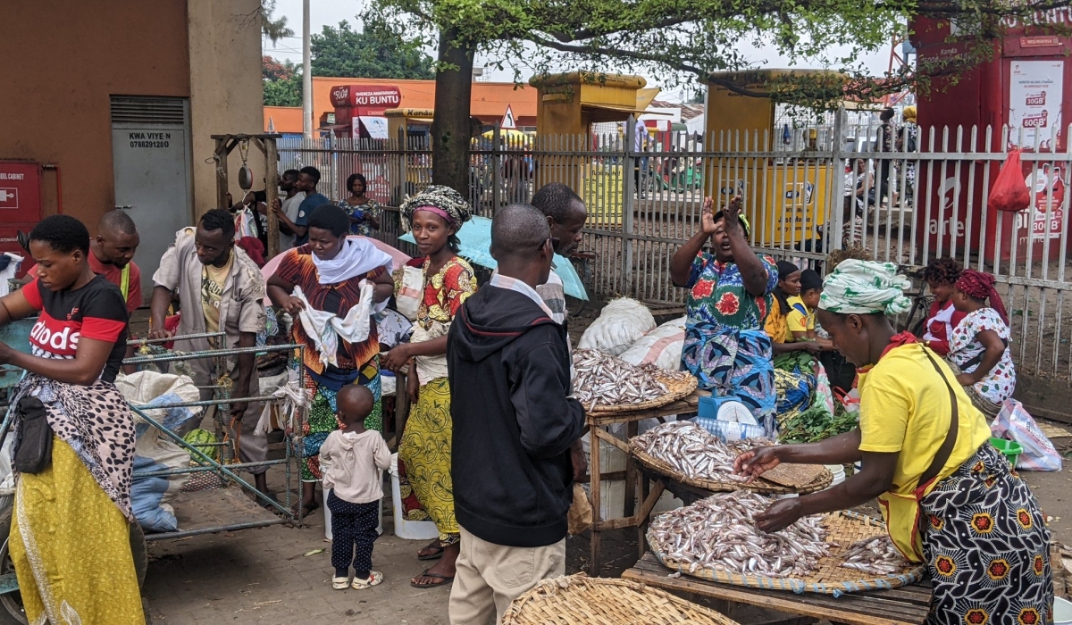 Cross-border traders ready to transport food in Goma town. Photos By Germain Nsanzimana