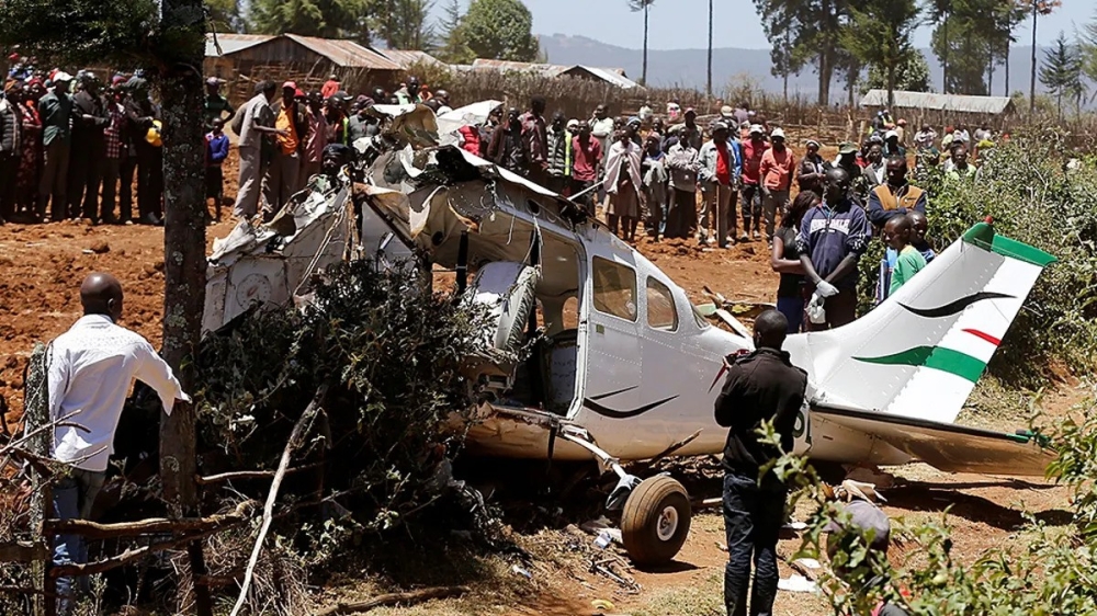 At least 3 killed on ground as light aircraft crash-lands in coastal Kenya. Courtesy