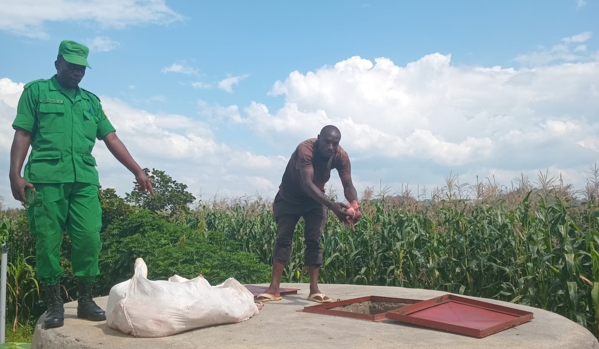 Unsourced meat being destroyed in Musanze District on January 8. Photos by RICA.