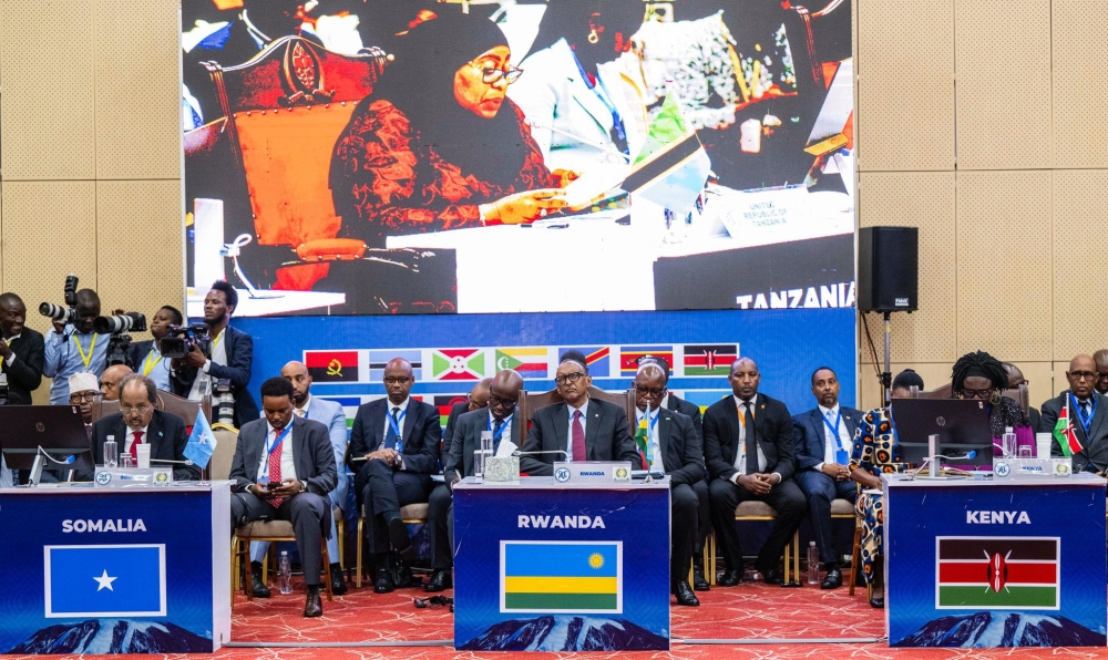 President Paul Kagame and Heads of State and Government from the East African Community  and Southern African Development Community during the joint meeting  in Dar es Salaam, Tanzania. Courtesy..