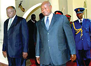 Presidents Mwai Kibaki and Museveni at State House in Nairobi after the two signed the railway agreement. (Net Photo)