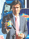 Alexander Koch displays the newly labelled Primus bottle.