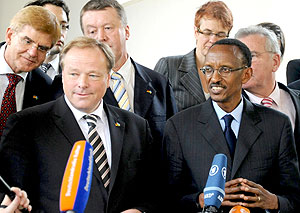 President Kagame and  German Federal Minister for Economic Cooperation, Dark Neibel, addressing the press at Urugwiro Village yesterday