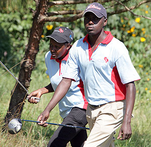 Rwandau2019s top professional golfer Emmanuel Ruterana (R) has been a regular participant in South Africau2019s Sunshine tour.