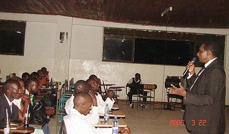 Rwanda's High Commissioner to Uganda, Maj Gen Frank Mugambage addressing students at KIU on Sunday.(Photo E Kabeera)