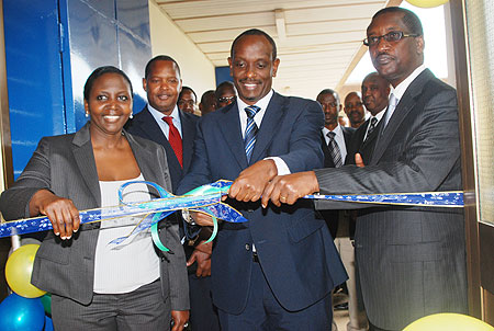 (L-R) Dr Juliet Mbabazi, the hospitalu2019s acting CEO, Dr Richard Sezibera, the Minister of Health, and James Gatera, the Managing Director, Bank of Kigali at the ceremony to unveil the MRI, last week. (Courtesy photo)