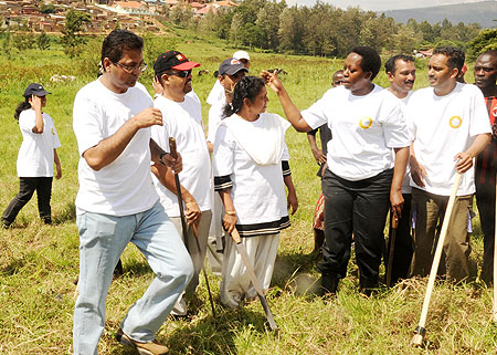 The Mayor Of Kigali    Dr. Aisa Kirabo Kacyira, talking to some members of the Indian community yesterday (Photo T.Kisambira)