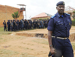 Kigali RPC Chief Superintendent Rutikanga leaves the Prison after the operation. 