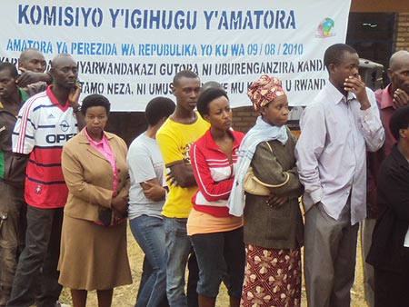 Muhanga residents participate in past elections (File Photo)