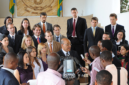 Prof. Schwartz speaks to journalists after the Harvard Business School delegation met with President Kagame at Village Urugwiro, yesterday. (Photo/ Village Urugwiro).