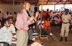 Internal Security Minister Musa Fazil Harerimana addressing Remera Prison inmates, yesterday (Photo T Kisambira)