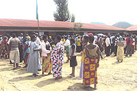 People lining up to vote (Photo / S Nkurunziza)