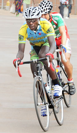 Emmanuel Rudahunga in action during last year's Tour of Rwanda. The rider is part of Team Rwanda's five-man team for the Tour of Cameroon. (File Photo)