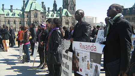 Rwandans and friends of Rwanda commemorate the genocide in Canada (Photo by E. Kwibuka)