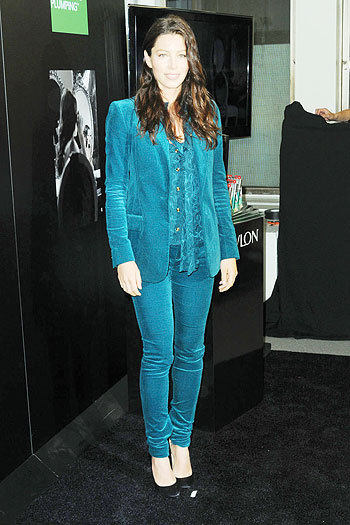 Jessica Biel in blue velvet suit