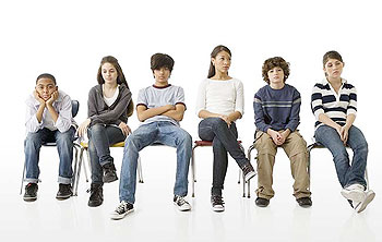 Teens deserve the benefit of doubt from their parents. (Net Photo)