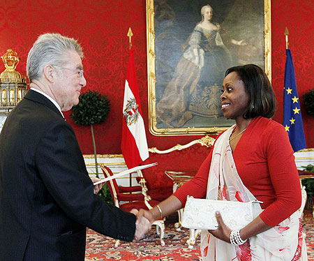 Ambassador Christine Nkulikiyinka (R) presenting her letters of credence to Heinz Fischer, President of the Federal Republic of Austria, in Vienna. The Sunday Times / Courtesy