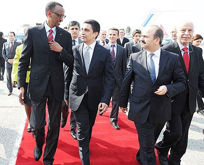 President Paul Kagame (L) upon his arrival in Istanbul, Turkey, yesterday, for a three-day working visit. He is expected to meet with prominent Turkish business leaders, among others.  The New Times / Village Urugwiro.