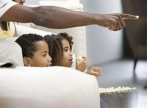 Parents have the responsibility to protect what their children view on television, or watch at concerts. Net photo.