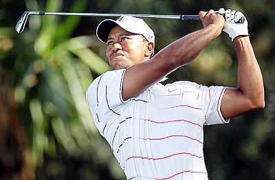 Woods, aiming for a seventh Bay Hill title, hit seven birdies to take him to 10 under par. (Net photo)