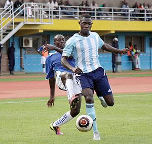 Burundian striker Laudit Mavugo (R) scored Policeu2019s second goal as the league leaders beat AS Kigali 2-1 on Saturday at Nyamirambo stadium. The Sunday Times/ File.