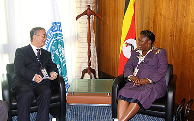 Sang Guowei (L), vice chairman of China's National People's Congress, with Uganda's Speaker Rebecca Kadaga.  Xinua.