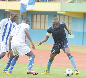 Striker Kagere Meddie (right) hoping to lead Police to their first ever trophy. The New Times/File.