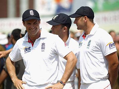 Andrew strauss (left) and his team mates cherished a series-squaring win.