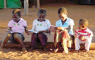 Brilliant children, enjoy reading. Net photo.