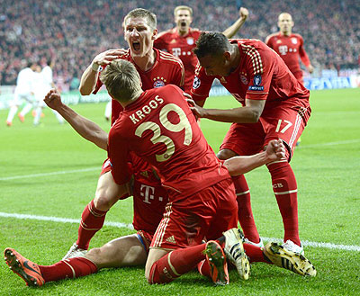 Bayern Munich players celebrate after scoring against Real Madrid in the UEFA Champions League first-leg semi-final, April 17. Net Photo.