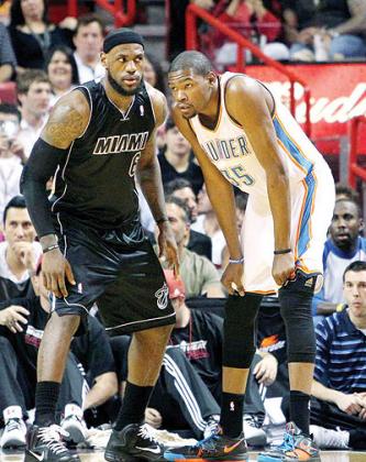 Lebron James (left) and Kevin Durant (right) highlited the NBA All-Stars selection. Net photo.