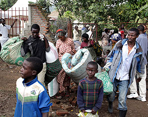 Congolese refugees crossing to Rwanda. The New Times / File.