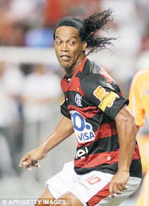 Ronaldinho has walked out on Flamengo over unpaid wages. Net photo.