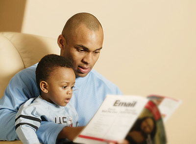 Fathers are important in the lives of their children. Net photo.