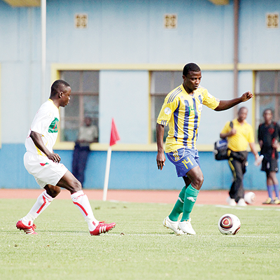 Micho hopes to have his key striker Elias Uzamukunda (R), seen here against Benin on Sunday before he got injured, back to play a part against the Super Eagles. The New Times/T. Kisambira.