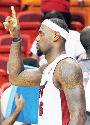 LeBron James led all scorers with 29 points and pulled down a game-high 14 rebounds. Net photo.