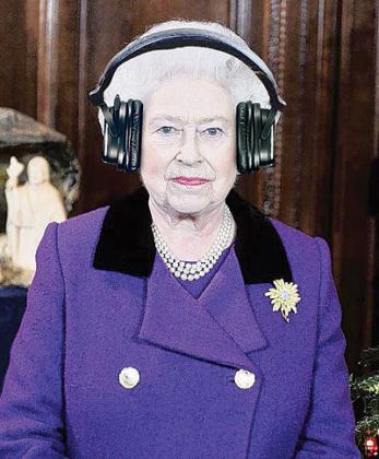 Queen Elizabeth listens to her favourite songs. Net photo.