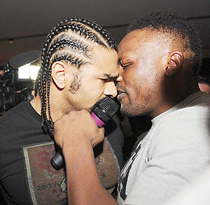 SHOWDOWN: David Haye (L)  will be looking for redemption against Dereck Chisora. Net photo.