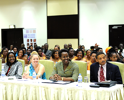 L-R :Minister of EAC Monique Mukaruliza, Goldman Sachs Program Manager for Rwanda Sharolyn Arnett, First Lady Mrs. Jeannette Kagame and Dr Reid Whitlock SFB Rector. The New Times Village Urugwiro.