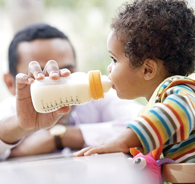 All children feed on milk in order to grow. Net photo.