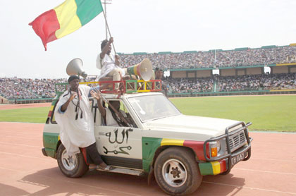 Over 50,000 people gathered in Bamako to call for peace and unity in the face of the occupation of the north. Net photo.