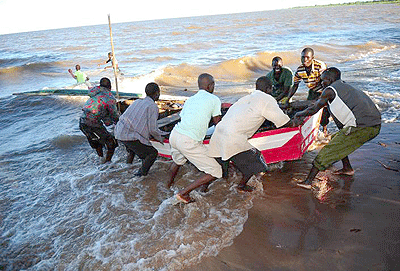 Fishermen on L. Malawi. Part of it stretches into Malawi's northern neighbours Tanzania. Net photo.