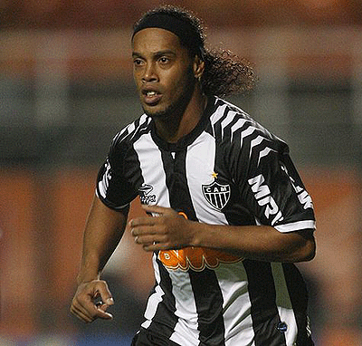 Ronaldinho has been forced to take on more responsibility.  Net photo.