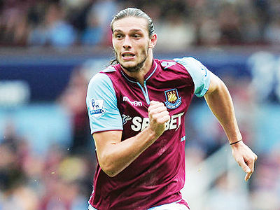 Andy Carroll has a hamstring injury. Net photo.