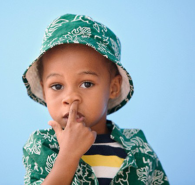 Nose picking is a very common habit in children. Net photo.