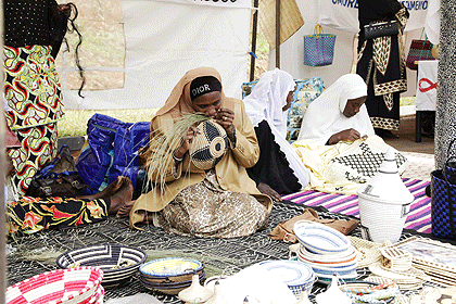  Rwandan women are making a living in weaving. The New Times. File.